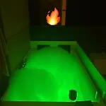 Luxury Jacuzzi Suite- Astir,tirana Апартаменты Тирана