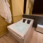 Апартаменты Luxury Jacuzzi Suite- Astir,tirana *