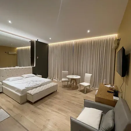 Luxury Jacuzzi Suite- Astir,tirana Lägenhet Tirana