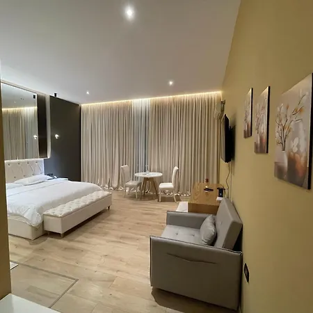 Luxury Jacuzzi Suite- Astir,tirana Appartamento