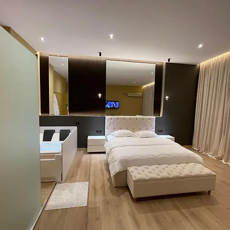 شقة Luxury Jacuzzi Suite- Astir,tirana