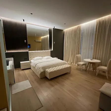Luxury Jacuzzi Suite- Astir,tirana * 티라나