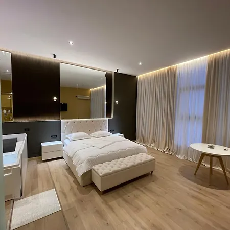Lägenhet Luxury Jacuzzi Suite- Astir,tirana