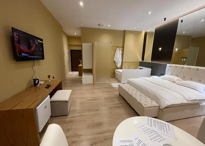 Appartement Luxury Jacuzzi Suite- Astir,tirana